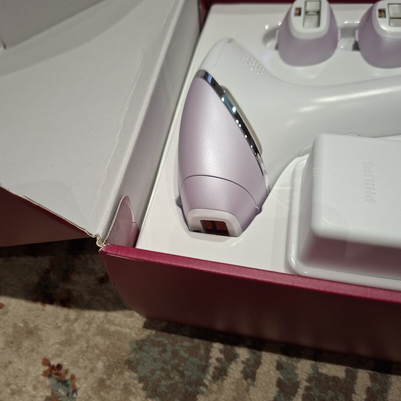 Vand epilator Philips 4 capete nou